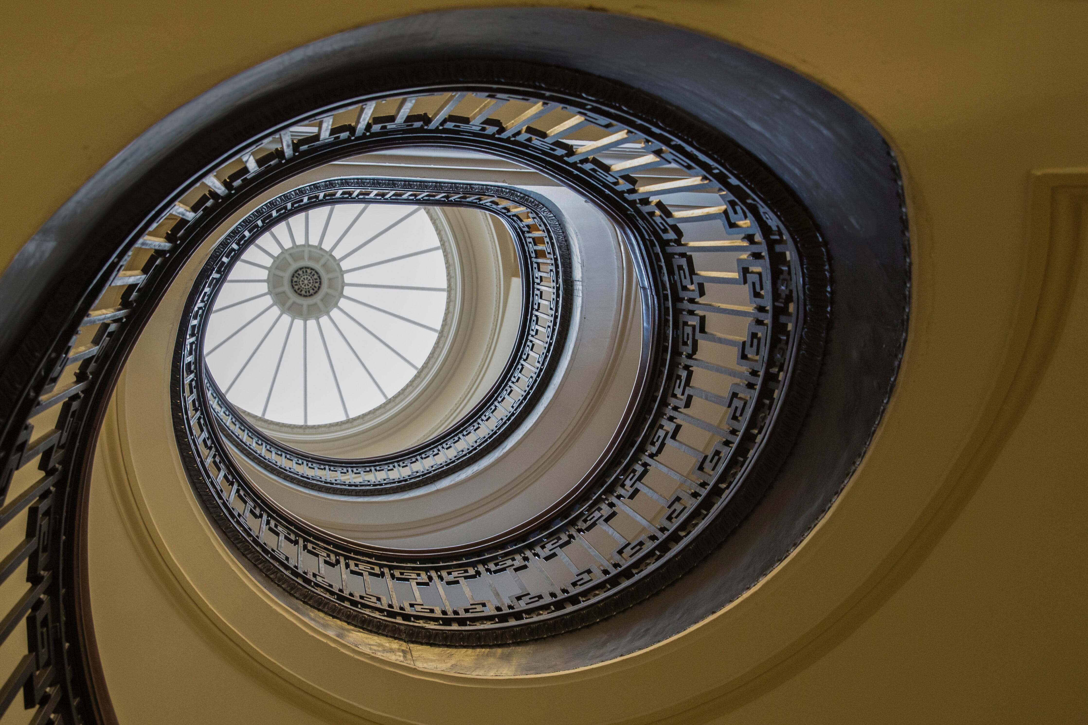 jude-beck-R_Bxh7UEuBA-unsplash